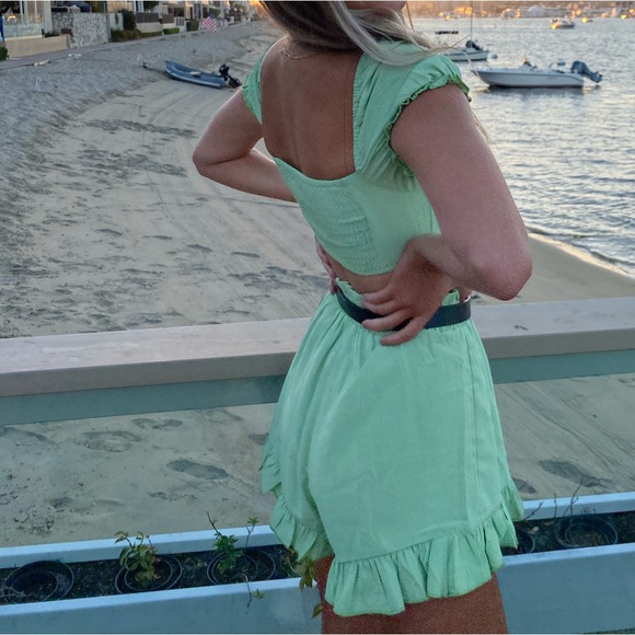 Princess Polly Light Green Ruffle Set - Picture 4 of 4